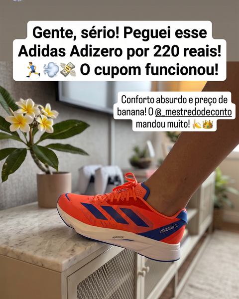 Publicação de compradora usando um tênis Adidas Adizero comprado com cupom